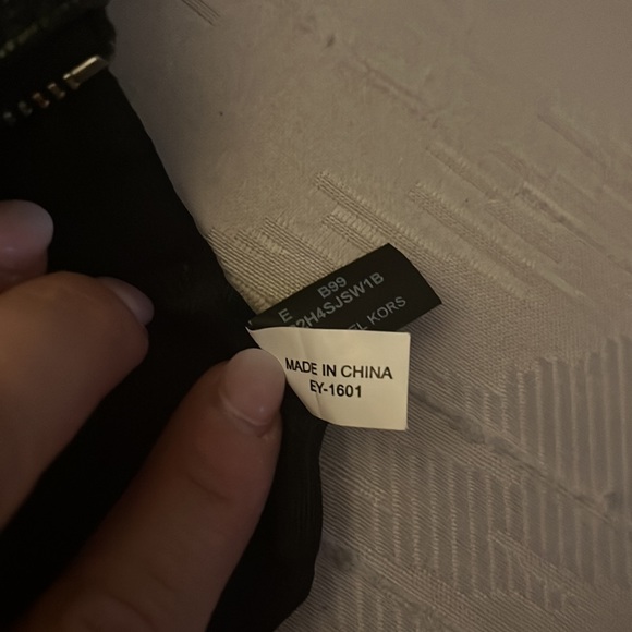 Michael Kors Wallet Wristlet - Picture 5 of 9